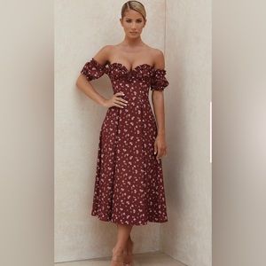 House of CB: Lauren WINE FLORAL STRAPLESS MIDI SUNDRESS